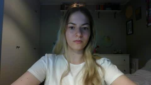 Snapshot of rosie_june chatting on 23, 9, 2025 Rosie online show from 23, 9, 2025