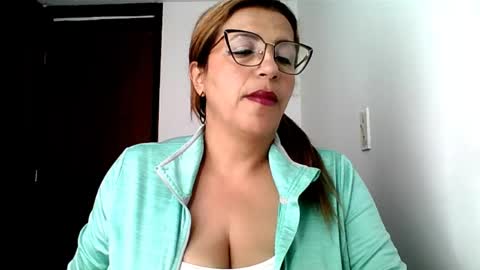 Snapshot of rossanalionheart chatting on 7, 6, 2026 Rossana online show from 7, 6, 2026