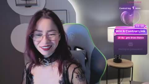 Snapshot of rosse_98_ chatting on 10, 7, 2026 Miss Rosse online show from 10, 7, 2026