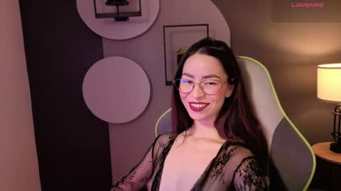 Snapshot of rosse_98_ chatting on 14, 7, 2026 Miss Rosse online show from 14, 7, 2026