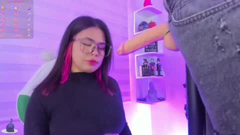   online show from 16, 10, 2025