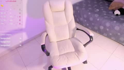 rosse_taylorx1 online show from 17, 4, 2026