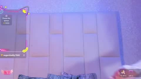 Snapshot of rosselfinoll chatting on 11, 11, 2025 Rossel online show from 11, 11, 2025