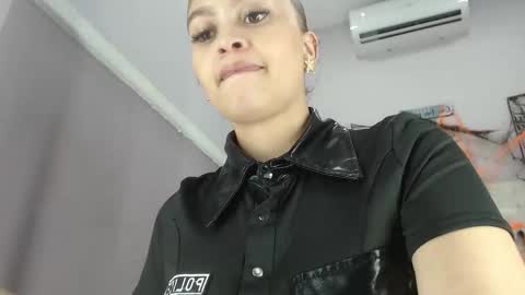 Snapshot of rossi_baker chatting on 31, 10, 2025 Rossi online show from 31, 10, 2025