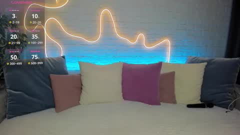 Snapshot of rossy_babe_ chatting on 26, 10, 2025 Rossy online show from 26, 10, 2025