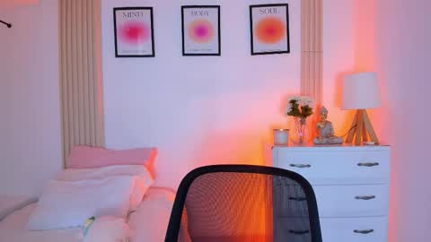 rossy_x online show from 8, 1, 2026