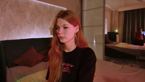 rosy_black_ online show from 6, 11, 2025