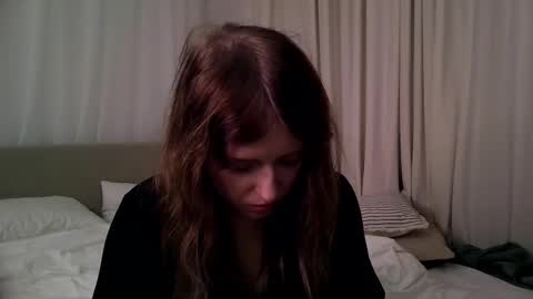 rosy_petal online show from 11, 3, 2026