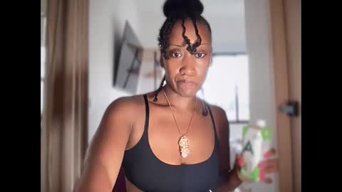 Snapshot of rosycoco chatting on 19, 2, 2025 Rosy Coco online show from 19, 2, 2025