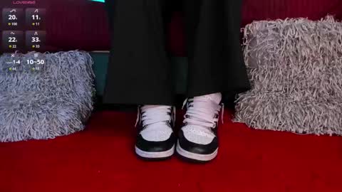 rosyejones online show from 7, 10, 2025