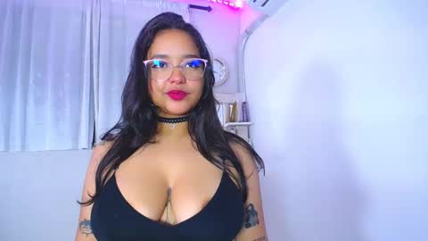 Snapshot of rous_25 chatting on 23, 12, 2024 rous_25 online show from 23, 12, 2024