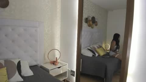 Snapshot of rouse_pink__ chatting on 29, 3, 2026 rouse_pink__ online show from 29, 3, 2026