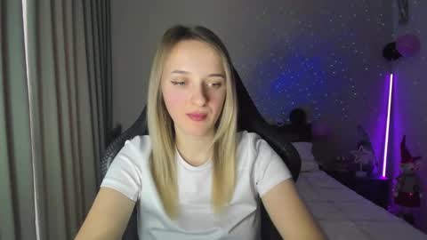 Snapshot of rousereed chatting on 15, 12, 2024 Rouse online show from 15, 12, 2024