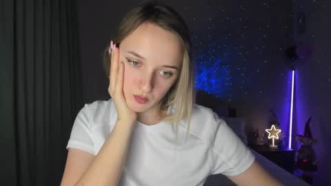 Snapshot of rousereed chatting on 16, 12, 2024 Rouse online show from 16, 12, 2024