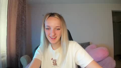 Snapshot of rousereed chatting on 15, 9, 2025 Rouse online show from 15, 9, 2025