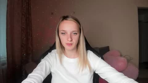 Snapshot of rousereed chatting on 18, 9, 2025 Rouse online show from 18, 9, 2025