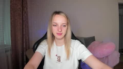 Snapshot of rousereed chatting on 2, 10, 2025 Rouse online show from 2, 10, 2025