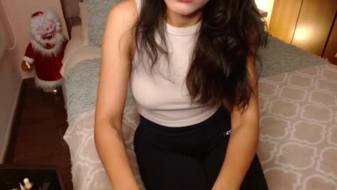 Rouss marie henao  online show from 24, 12, 2024