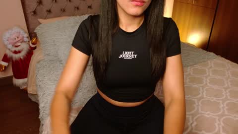 Rouss marie henao  online show from 2, 1, 2025