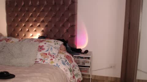 Snapshot of rouss_henao chatting on 24, 4, 2026 Rouss marie henao online show from 24, 4, 2026