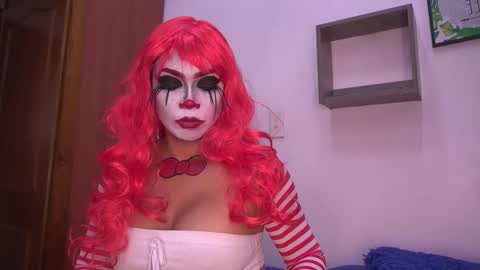Snapshot of rousse_coup chatting on 15, 10, 2025 Rosse and Miller online show from 15, 10, 2025