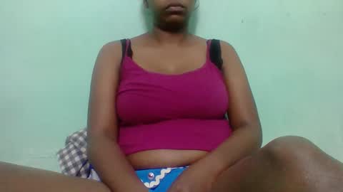 Snapshot of rovaelyah chatting on 19, 9, 2025 rovaelyah online show from 19, 9, 2025