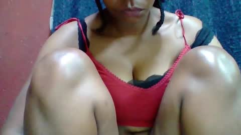 Snapshot of rovaelyah chatting on 27, 9, 2025 rovaelyah online show from 27, 9, 2025