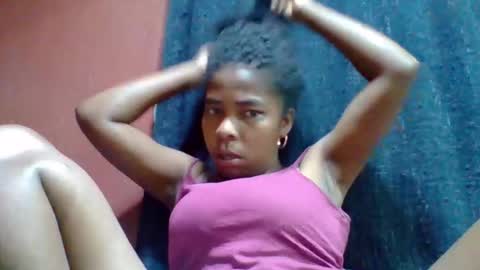 Snapshot of rovaelyah chatting on 28, 9, 2025 rovaelyah online show from 28, 9, 2025