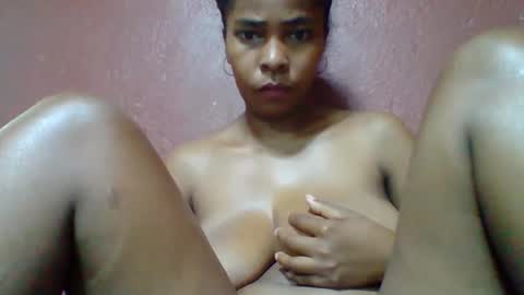 Snapshot of rovaelyah chatting on 1, 10, 2025 rovaelyah online show from 1, 10, 2025