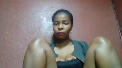 Snapshot of rovaelyah chatting on 9, 10, 2025 rovaelyah online show from 9, 10, 2025