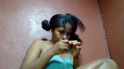 Snapshot of rovaelyah chatting on 14, 10, 2025 rovaelyah online show from 14, 10, 2025