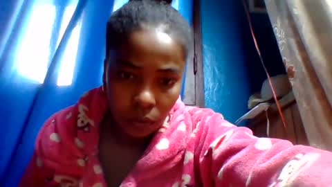 rovaelyah online show from 5, 7, 2026