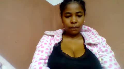 rovaelyah online show from 12, 7, 2026