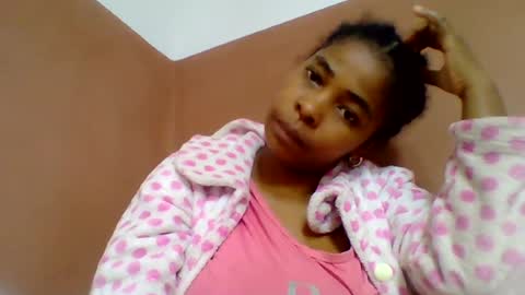 rovaelyah online show from 13, 7, 2026