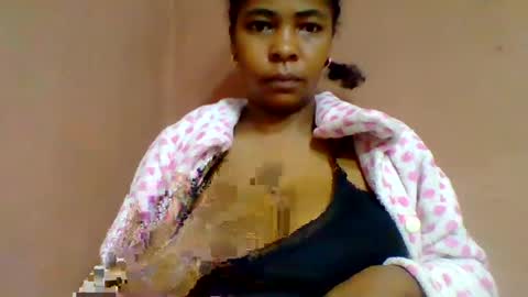 rovaelyah online show from 14, 7, 2026