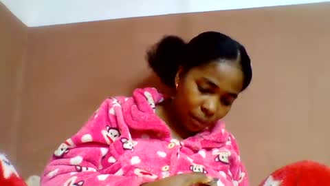rovaelyah online show from 17, 7, 2026