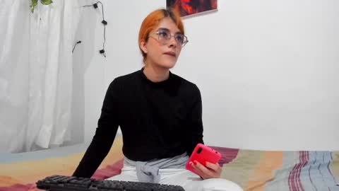 Snapshot of roxanajames__ chatting on 22, 9, 2025 roxy online show from 22, 9, 2025