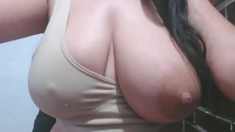 Snapshot of roxanbahottt chatting on 14, 2, 2025 roxxy online show from 14, 2, 2025