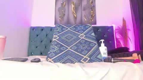 Roxanna online show from 8, 7, 2026
