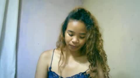 Snapshot of roxanne_98 chatting on 29, 9, 2025 roxanne_98 online show from 29, 9, 2025