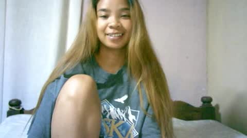 Snapshot of roxanne_98 chatting on 20, 11, 2025 roxanne_98 online show from 20, 11, 2025