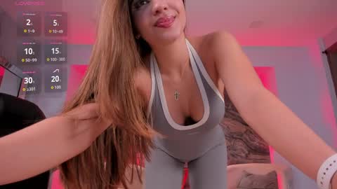 Roxanne Hill  online show from 2, 4, 2026