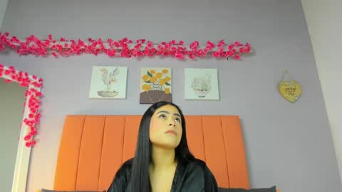 Snapshot of roxanneowens chatting on 1, 6, 2026 Juliana 3 online show from 1, 6, 2026