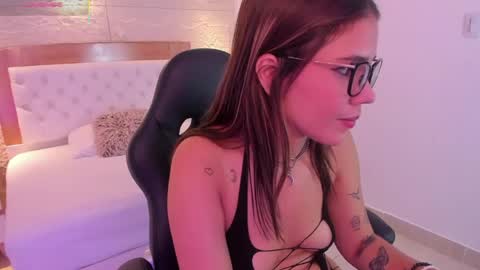 R O X Y  online show from 21, 5, 2026