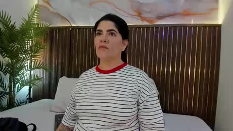 Roxie  online show from 14, 1, 2026