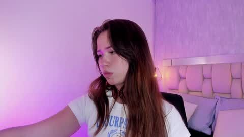 Snapshot of roxie_summers chatting on 27, 12, 2024 Roxie online show from 27, 12, 2024