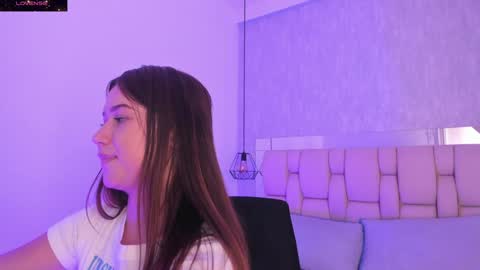 Snapshot of roxie_summers chatting on 8, 2, 2025 Roxie online show from 8, 2, 2025