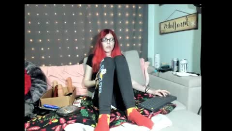 Snapshot of roxihazeleyes chatting on 9, 2, 2025 roxihazeleyes online show from 9, 2, 2025