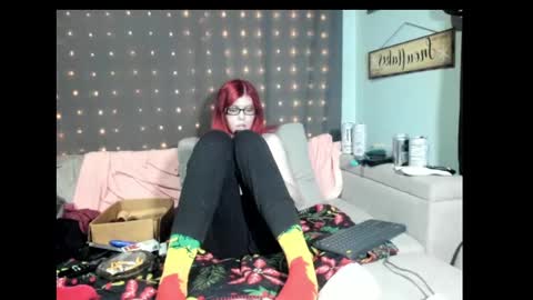 Snapshot of roxihazeleyes chatting on 9, 2, 2025 roxihazeleyes online show from 9, 2, 2025