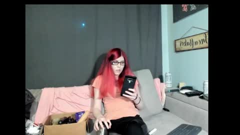 Snapshot of roxihazeleyes chatting on 13, 2, 2025 roxihazeleyes online show from 13, 2, 2025